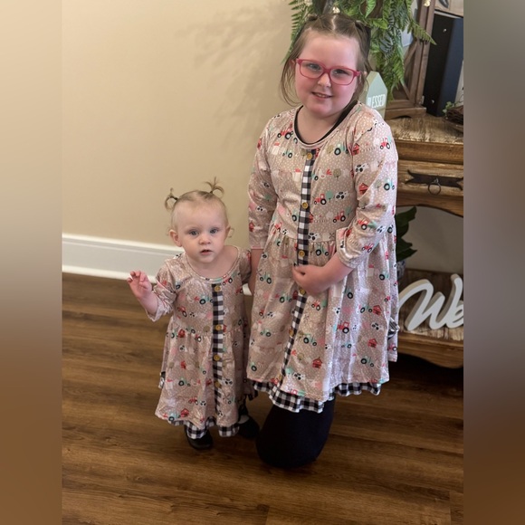 Meet your Posher, Stephanie - Picture 3 of 13